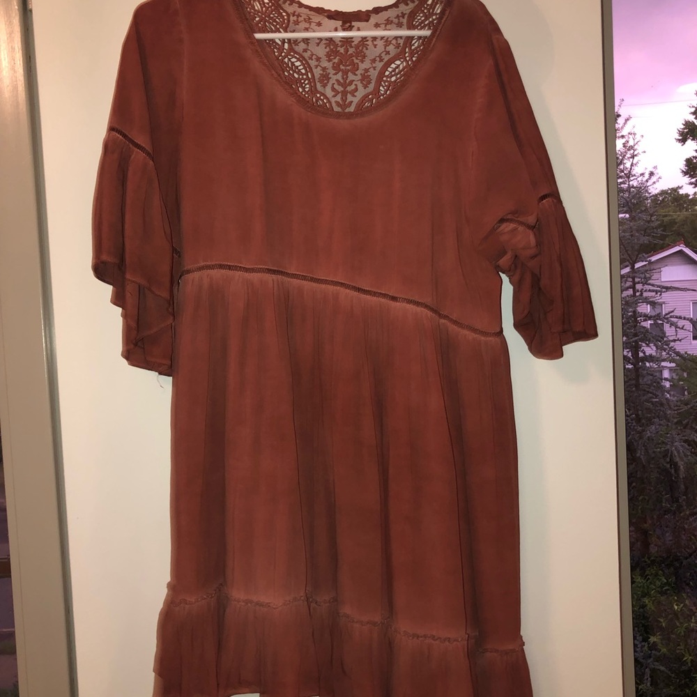 Rusty colored dress with lace detailing